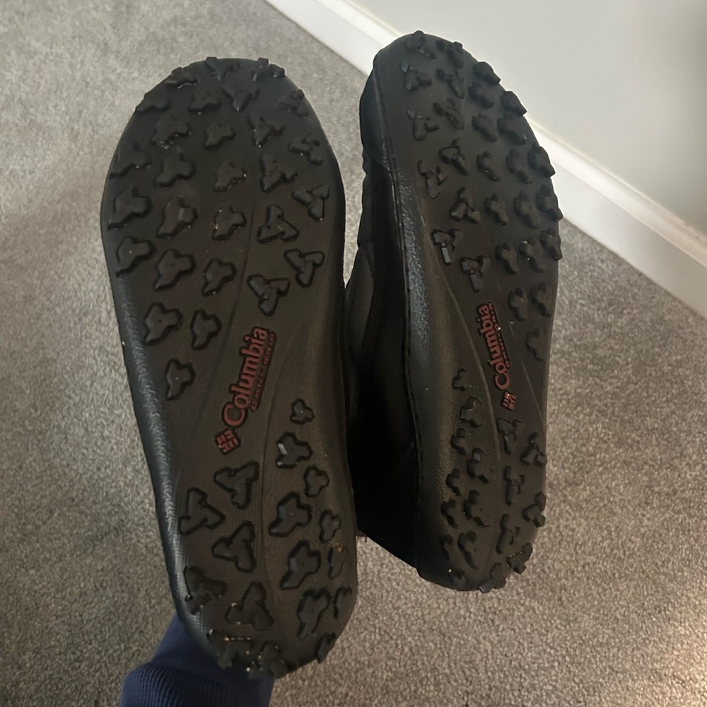 Columbia Women's Gray and Black Snow Boots!! - Picture 7 of 8